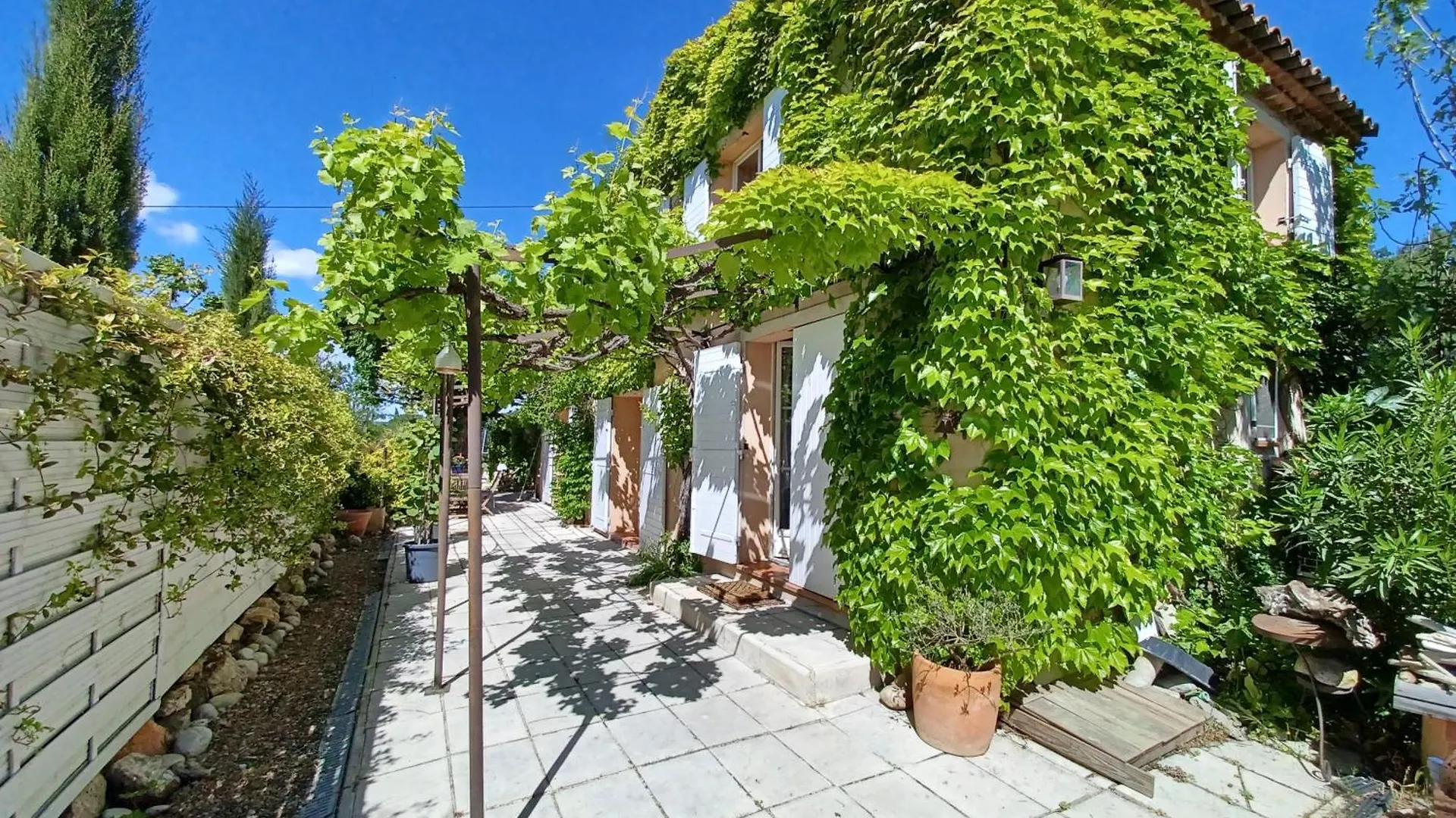 Maison Climatisee En Campagne, Piscine, Spa, Terrasses Couvertes Grand Jardin Ombrage Aix-en-Provence Villa