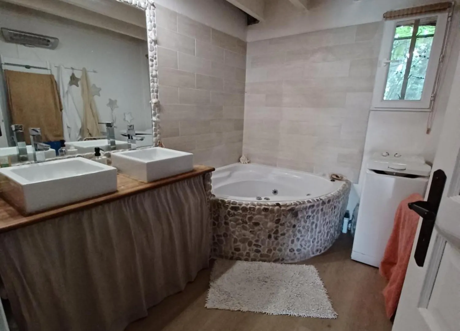 Maison Climatisee En Campagne, Piscine, Spa, Terrasses Couvertes Grand Jardin Ombrage Aix-en-Provence Villa